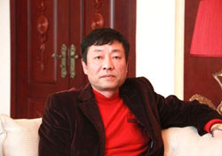  大東電子   錢總